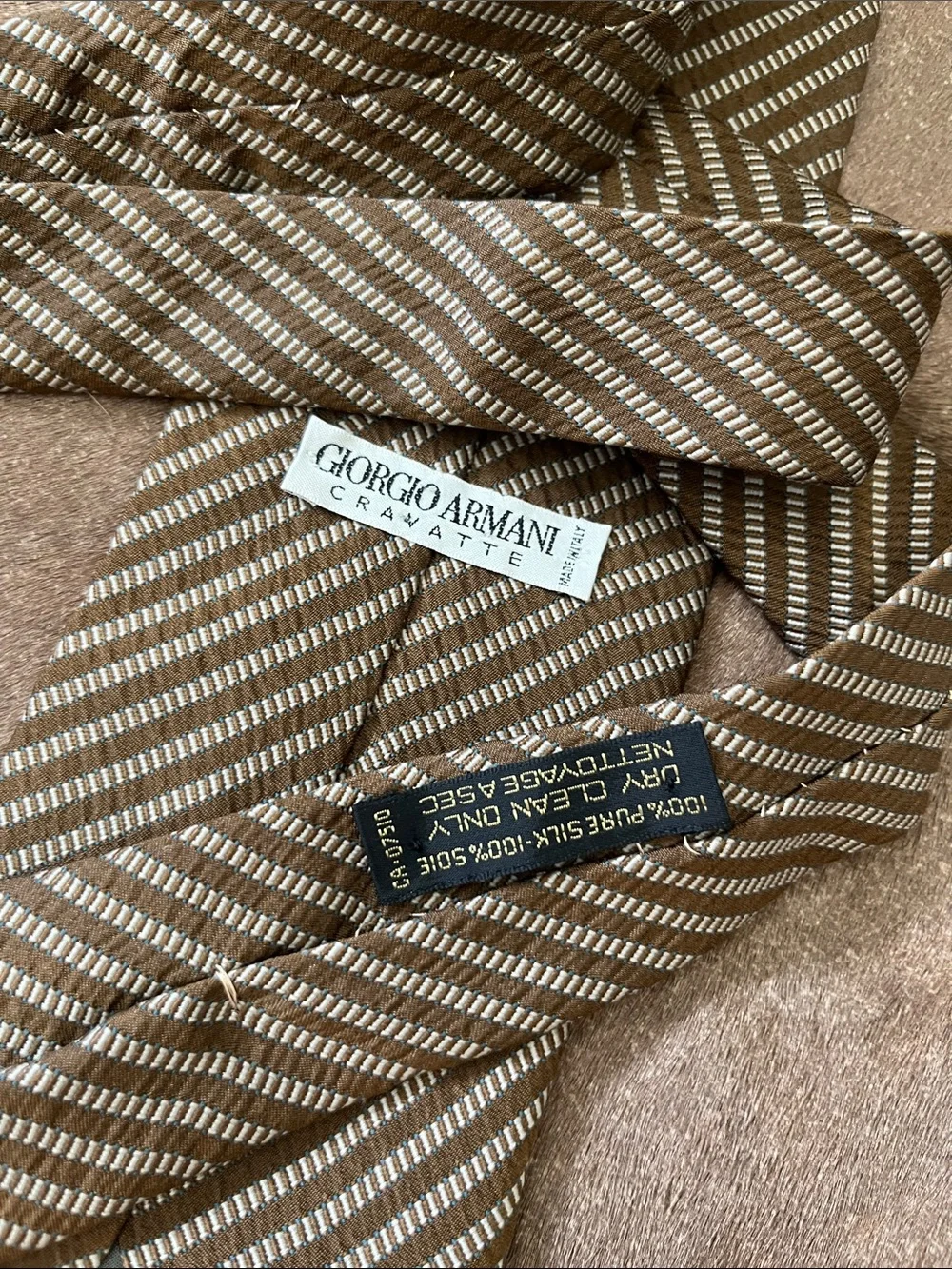 Giorgio Armani Silk Made in Italy Brown Diagonal Stripe Tie